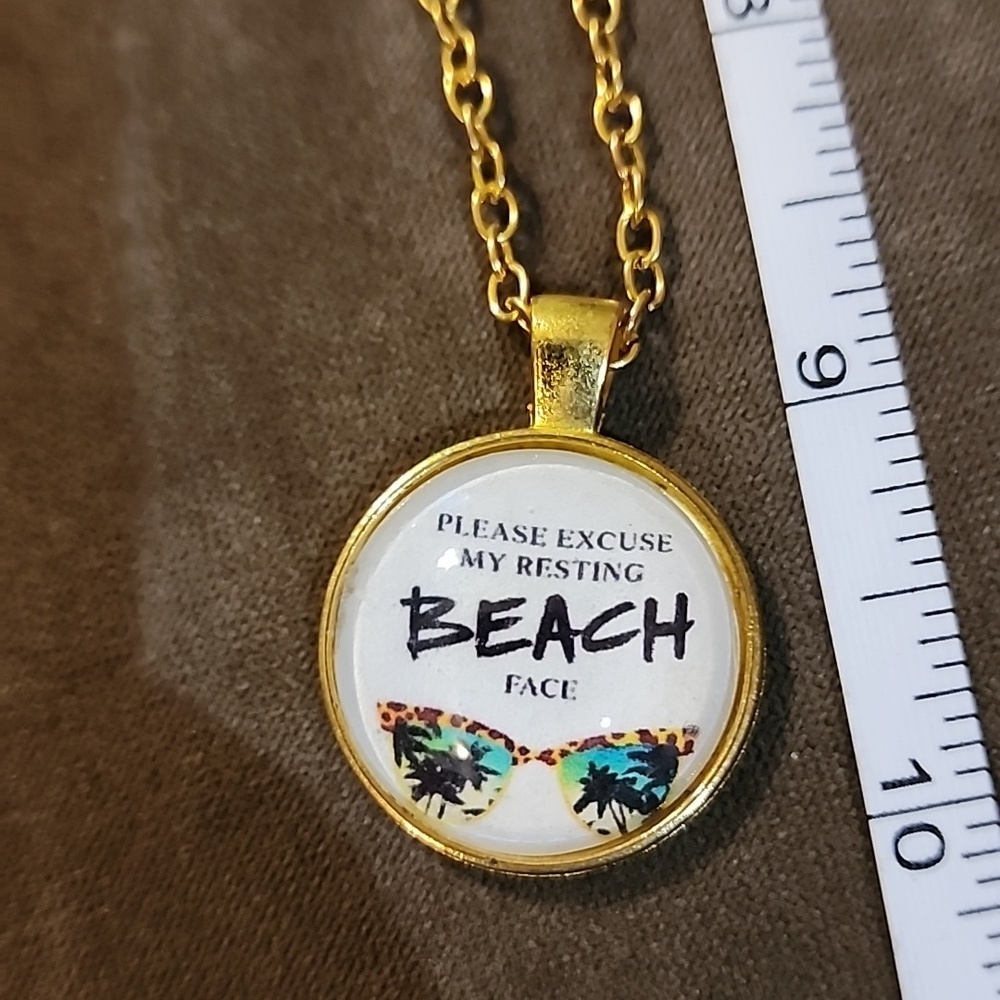Bundle- Jewelery Inc Liz Claiborne Stunning Broach, Resting Beach Face & More - Picture 7 of 10